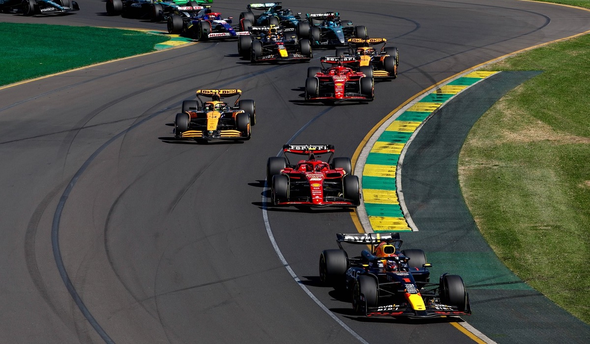 Start of the new Formula 1 season! The Australian Grand Prix airs Sunday at 06:00 on Antena 1 and AntenaPLAY