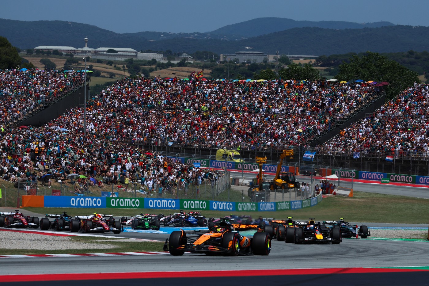 Formula 1 ajunge la Barcelona! Marele Premiu se vede duminică, de la ora 15:45, pe Antena 1 și AntenaPLAY