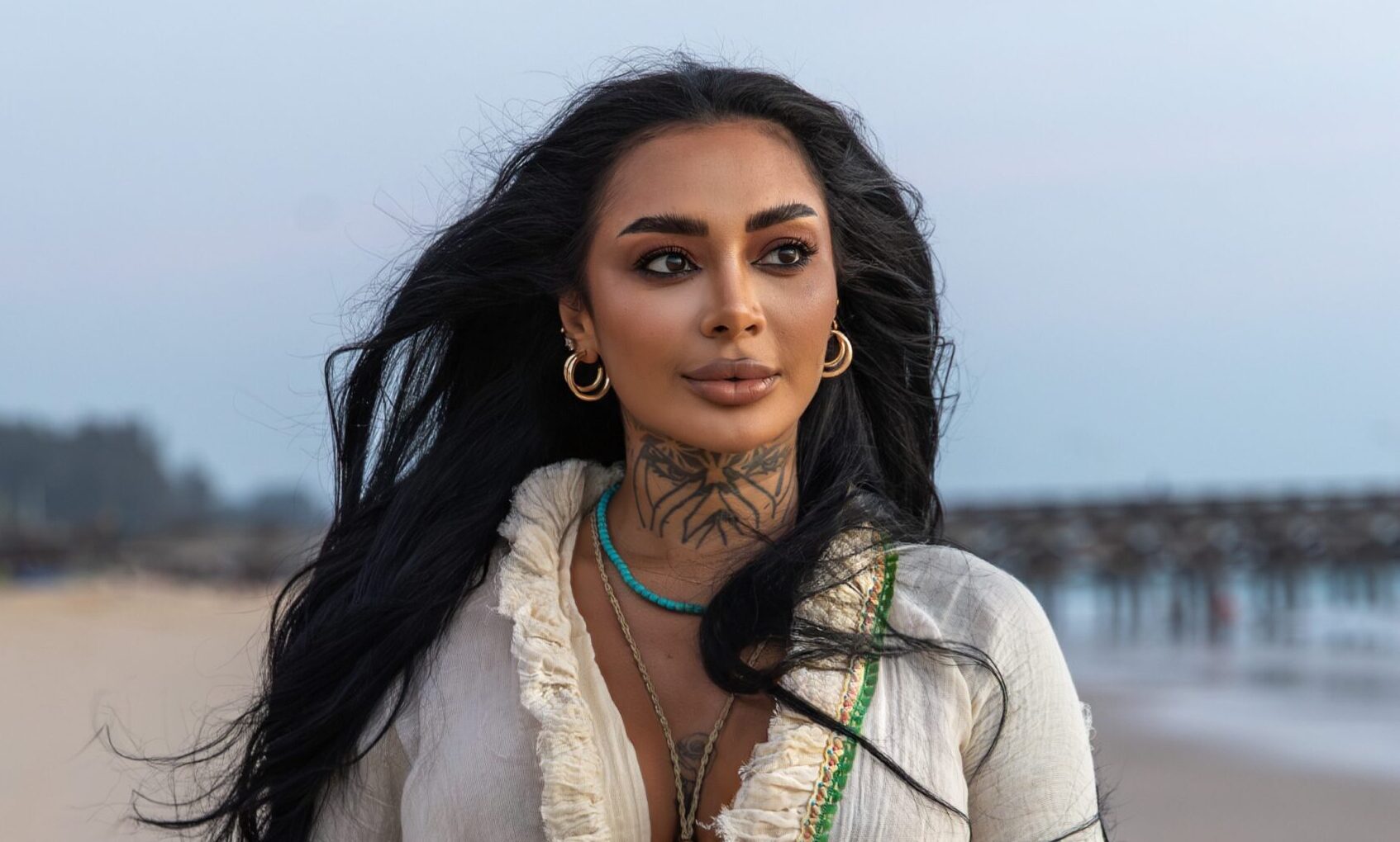 Naba Salem returns to Temptation Island as the Behind-the-Scenes Temptress: “The most beautiful things happen when you have the courage to embrace a new challenge”